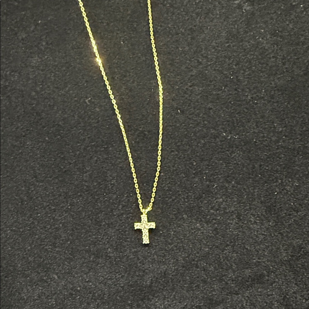 Elegant Gold Cross Pendant Necklace
